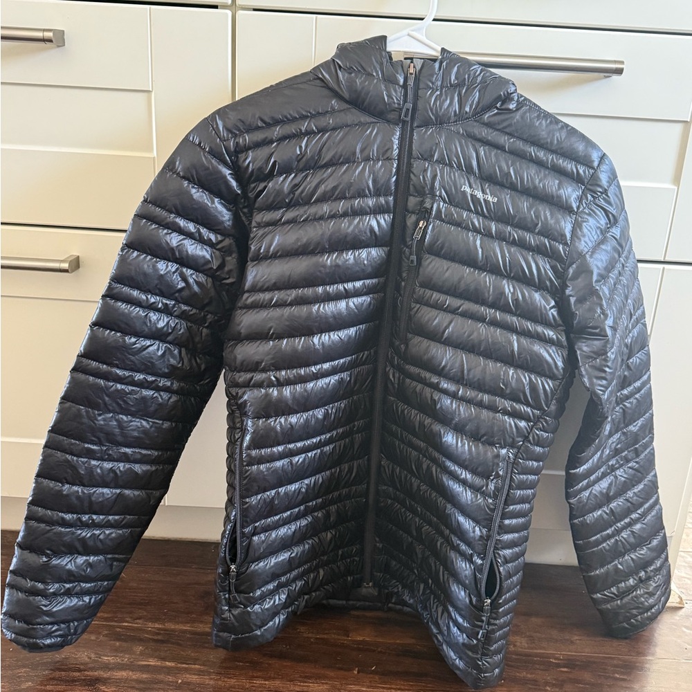 Men’s Patagonia Black Ultralight Hoody